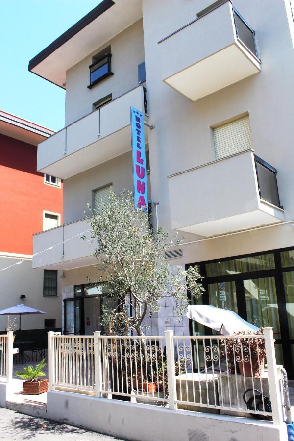 Hotel Luna Rimini Exterior foto