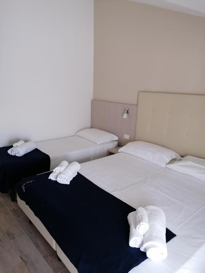Hotel Luna Rimini Exterior foto